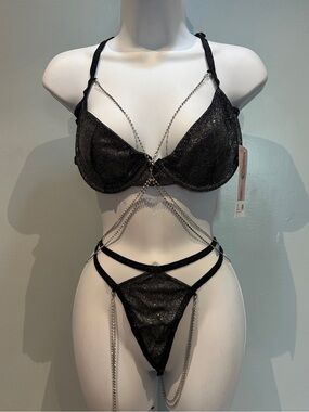 Roma Confidential 2-Piece Sparkle Diamond Bra Lingerie Set XLarge NWT